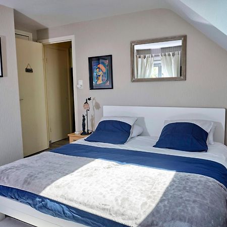 Bed and Breakfast Les Roses Santec Экстерьер фото