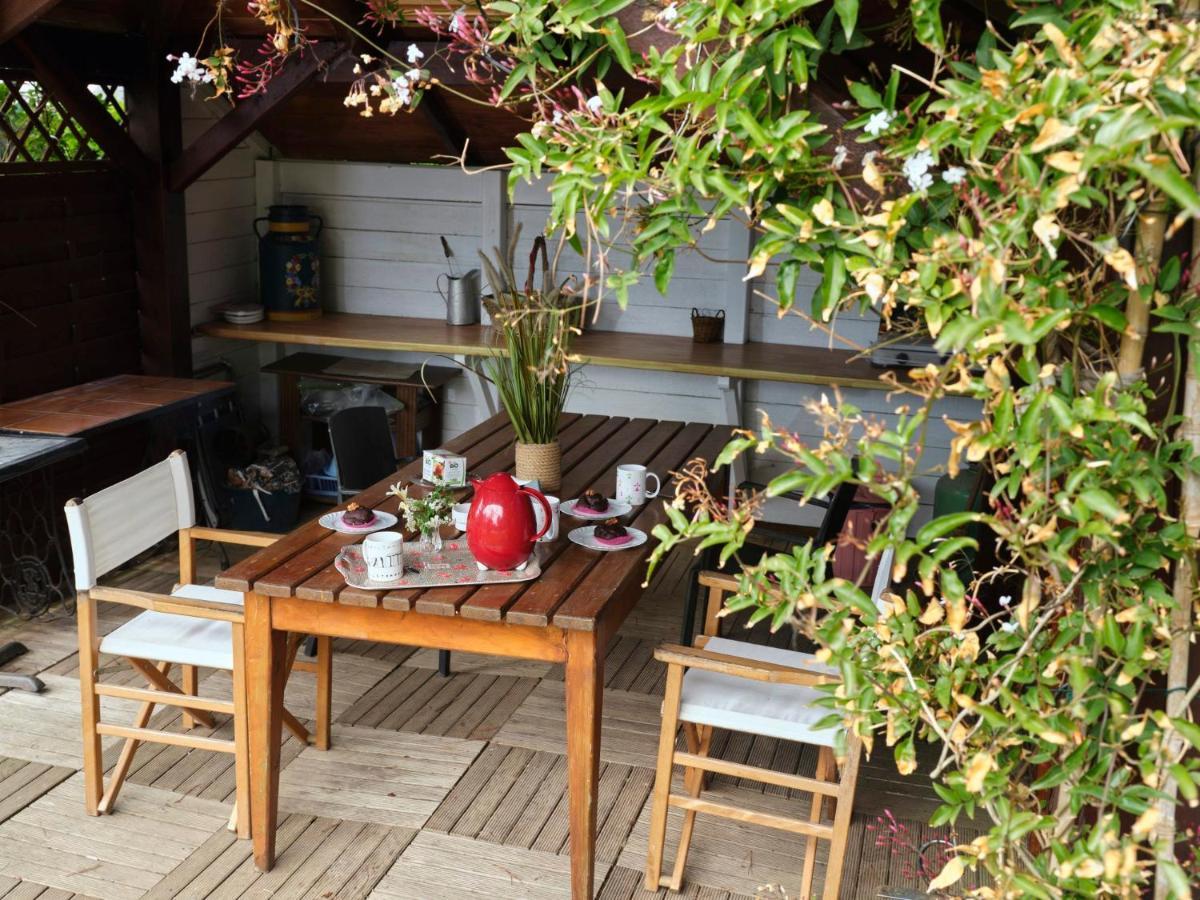 Bed and Breakfast Les Roses Santec Экстерьер фото