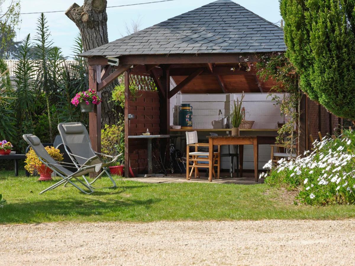 Bed and Breakfast Les Roses Santec Экстерьер фото