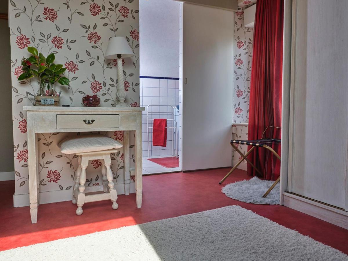 Bed and Breakfast Les Roses Santec Экстерьер фото