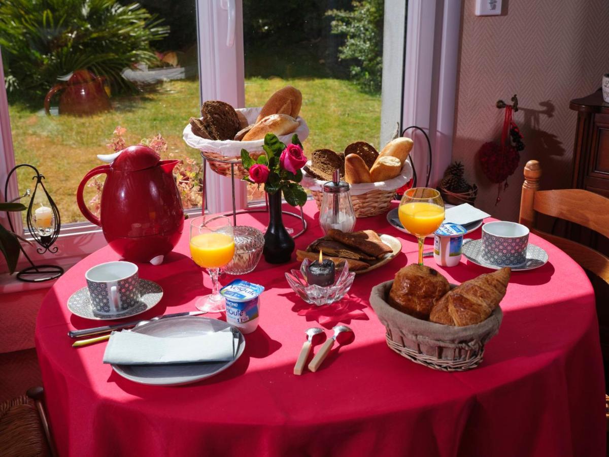 Bed and Breakfast Les Roses Santec Экстерьер фото